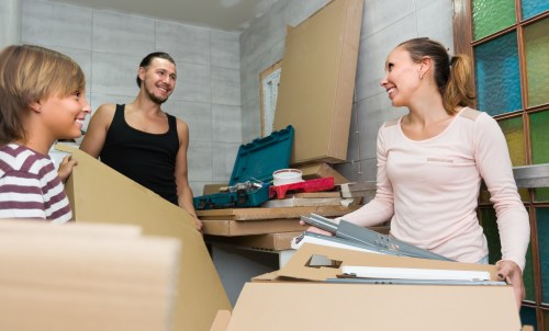 Professional removals team managing a move in Shoreditch