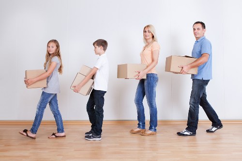Local Shoreditch moving service with van and helper